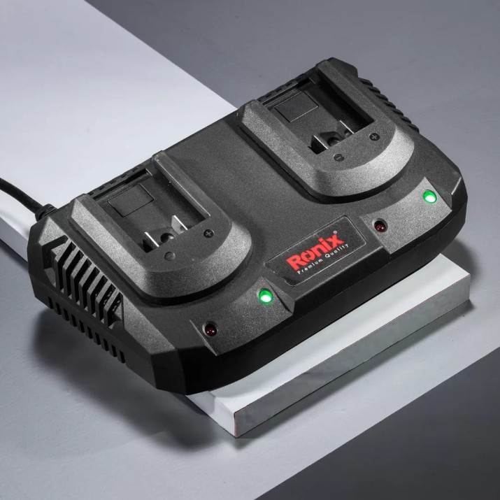 Incărcător Ronix 8994