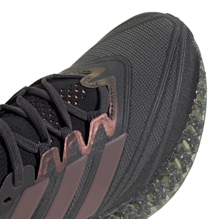 Кроссовки женские Adidas 4Dfwd 4 W Carbon/Preloved Crimson/Pink Spark, s.38