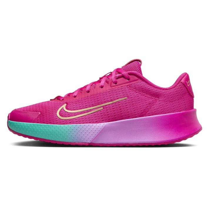 Adidași pentru dame Nike W Vapor Lite 2 Hc Prm Fireberry/Multi-Colour/Fierce Pink/Metallic Red Bronze, s.36