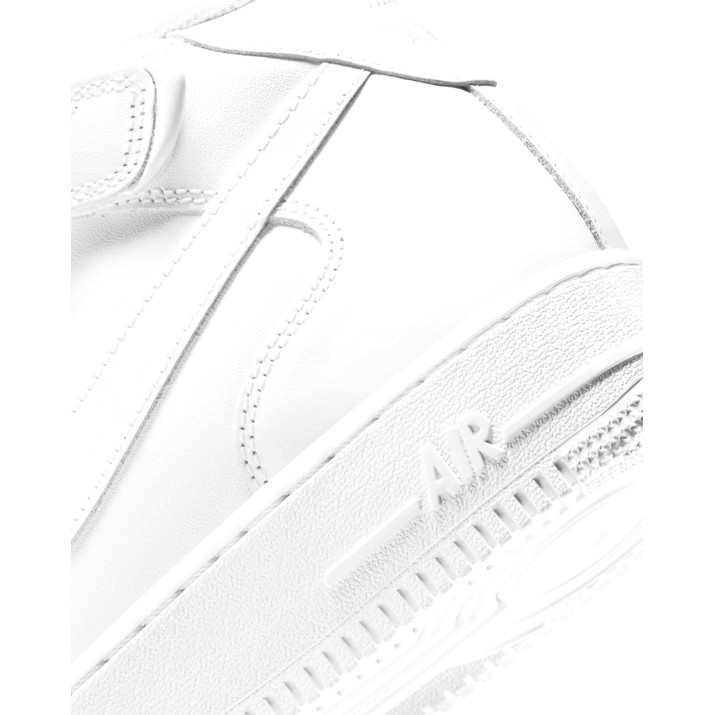 Bocanci pentru dame Nike Wmns Air Force 1 07 Mid Triple White, s.38.5