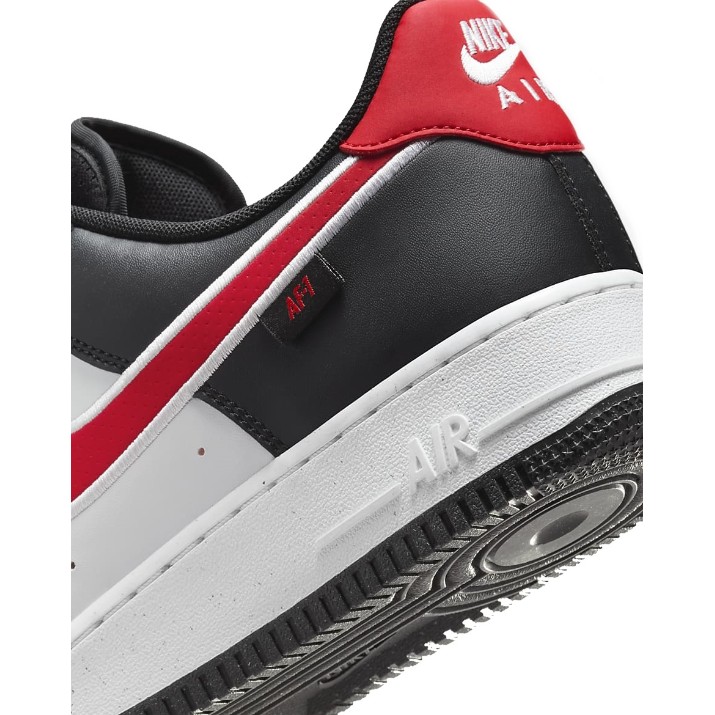 Ghete pentru bărbați Nike Air Force 1 07 Nn Black/White/University Red, s.44