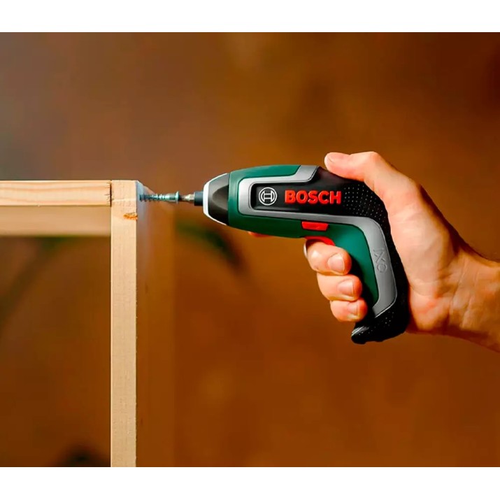 Șurubelnița cu acumulator Bosch IXO7 (06039E0008)