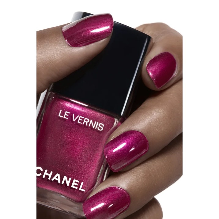 Лак для ногтей Chanel Le Vernis 191 Charmer 