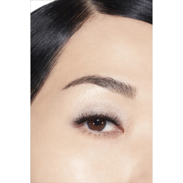 Тени для век Chanel Ombre Essentielle 220 Blanc Perle