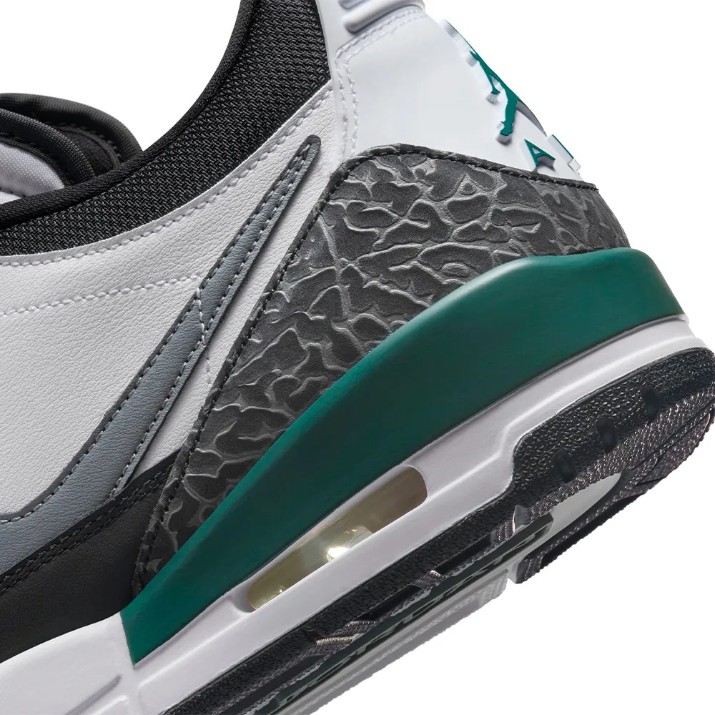 Adidași pentru bărbați Nike Air Jordan Legacy 312 Low White/Black/Cool Grey/Oxidised Green, s.42