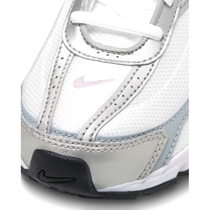 Кроссовки женские Nike Wmns Initiator White/Cerry/Metallic Silver, s.39