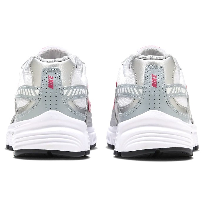 Adidași pentru dame Nike Wmns Initiator White/Cerry/Metallic Silver, s.40