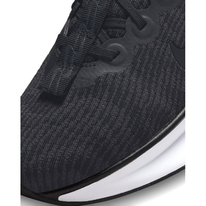 Кроссовки женские Nike Motiva Black/Anthracite/White, s.38.5
