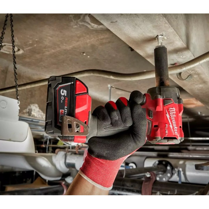 Гайковёрт Milwaukee M18FIW2P12-0X (4933478446)