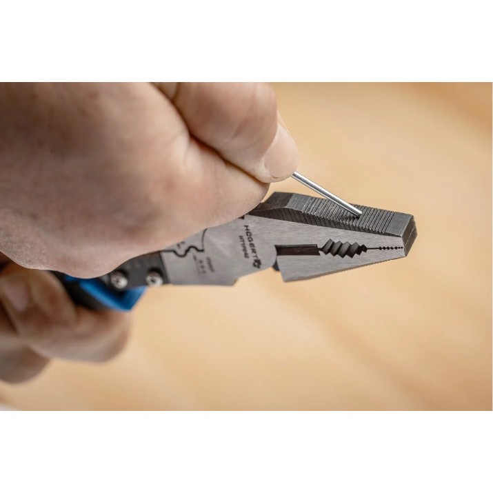 Плоскогубцы Hoegert HT1P242