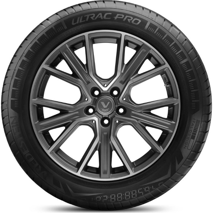 Шина Vredestein Ultrac Pro 245/40 R20 99Y XL