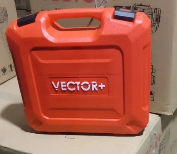 Mașină de înșurubat Vector VEB2012