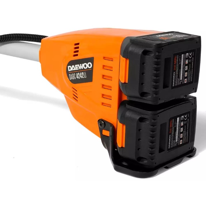Motocoasă pe acumulator Daewoo DABC 4242Li Set