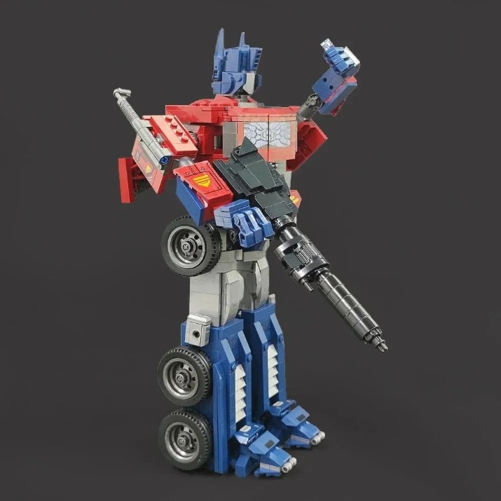 Set de construcție New World Optimus 928pcs (JJ9022)