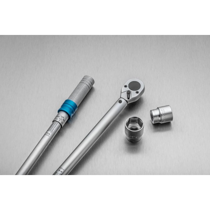 Ключ динамометрический Hoegert HT1W706