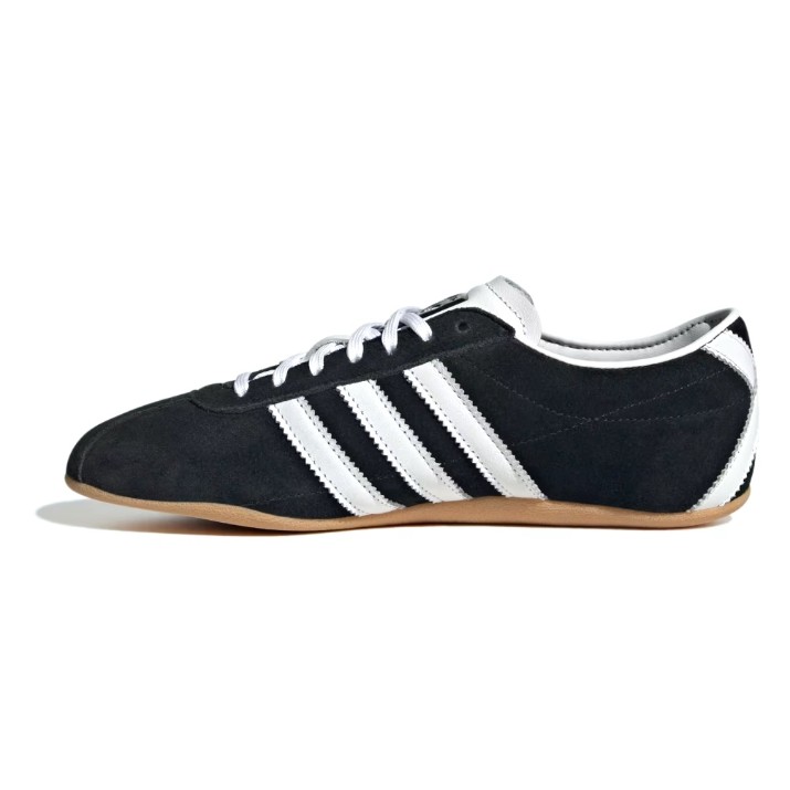 Adidași pentru dame Adidas Tokyo Core Black/Cloud White/Gum, s.37.5