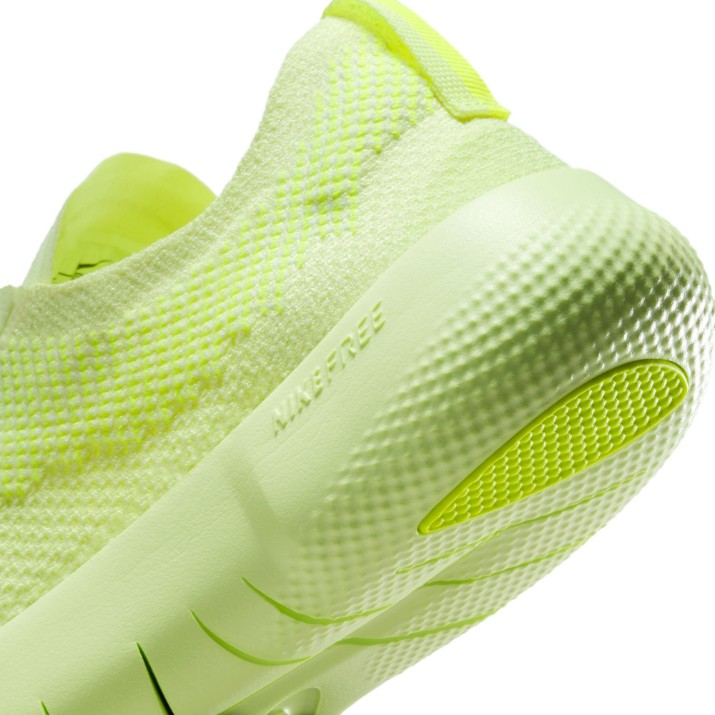 Кроссовки женские Nike W Free 2025 Barely Volt/White Volt, s.40.5