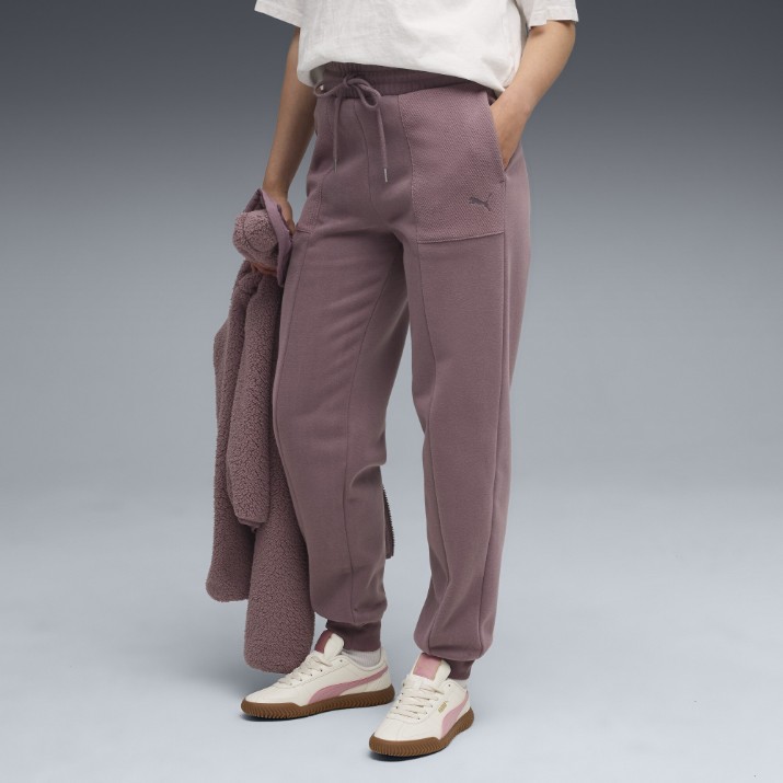 Pantaloni spotivi de dame Puma Her Comfort High-Waist Raisin, s.L