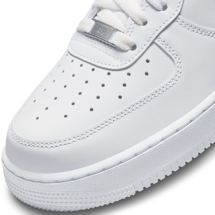Кеды мужские Nike Air Force 1 07 White, s.47