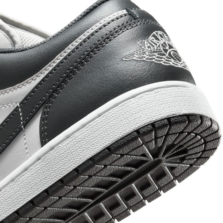 Кеды мужские Nike Air Jordan 1 Low Iron Grey/Summit White, s.44