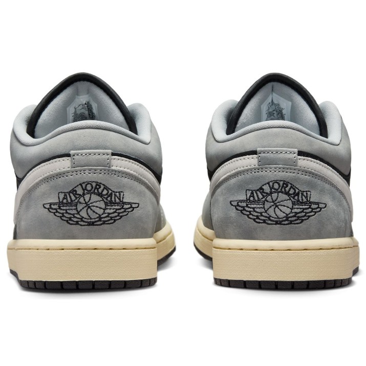 Кеды мужские Nike Air Jordan 1 Low Se Light Smoke Grey/Sail/Muslin/Black, s.46