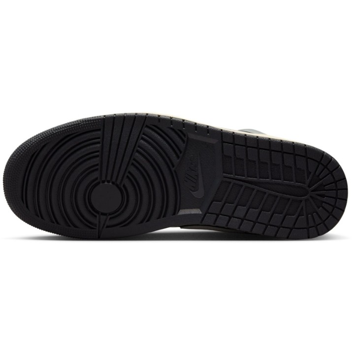 Кеды мужские Nike Air Jordan 1 Low Se Light Smoke Grey/Sail/Muslin/Black, s.47
