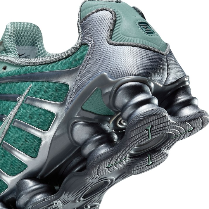 Кроссовки женские Nike Shox Tl Cannon/Metallic Silver, s.37.5