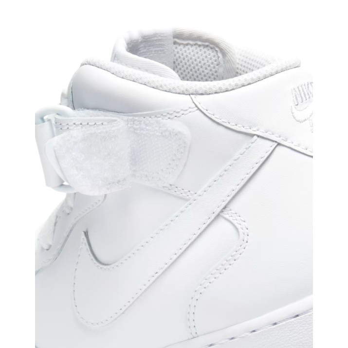 Ботинки женские Nike Wmns Air Force 1 07 Mid Triple White, s.36