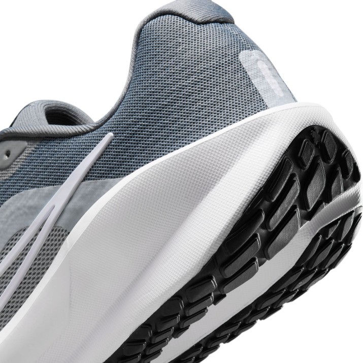 Кроссовки мужские Nike Downshifter 13 Cool Grey/Wolf Grey/Pure Platinum/White, s.45.5