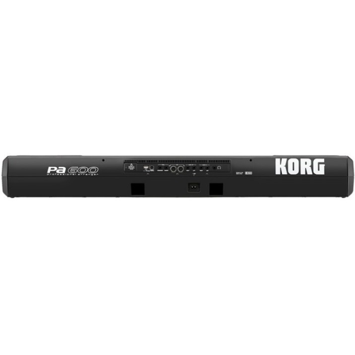 Цифровой синтезатор Korg PA 600