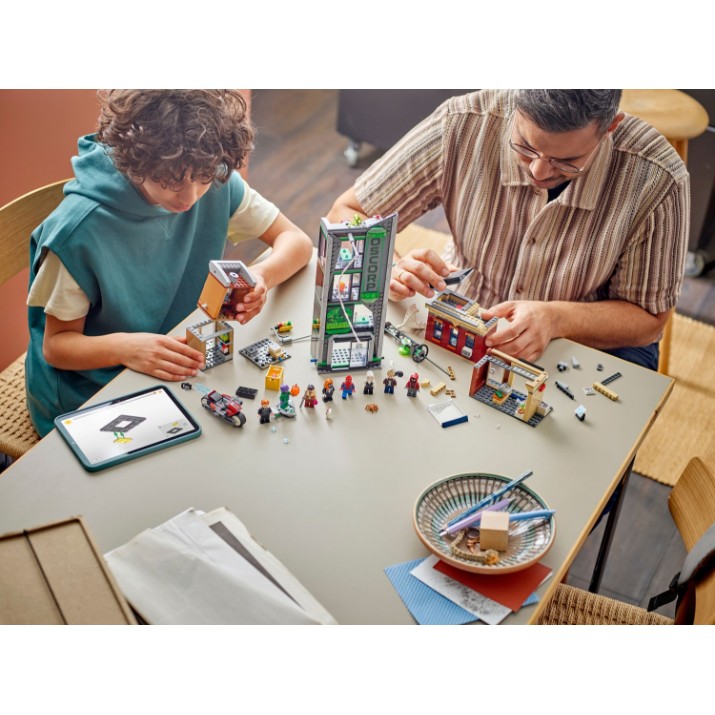 Set de construcție Lego Marvel: Spider-Men vs Oscorp (76324)