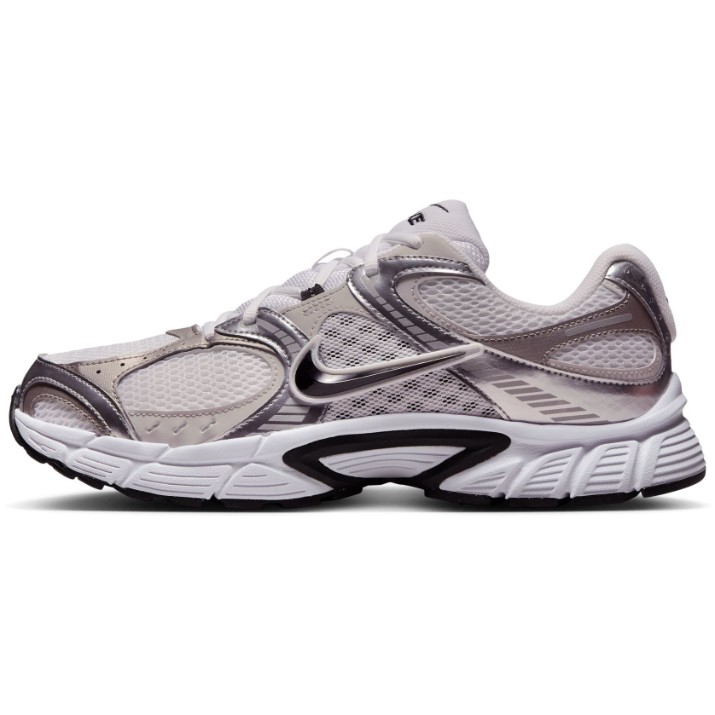 Кроссовки мужские Nike V5 Rnr White/Vast Grey/College Grey/Black, s.43