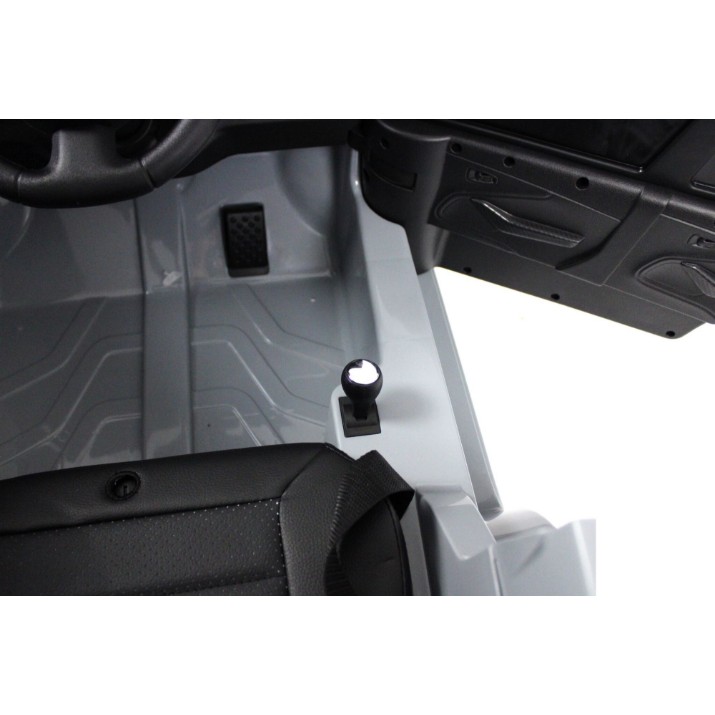 Электромобиль KidsCar Aston Martin 12V/7Ah 390x2 Eva Grey (8210360-2R)