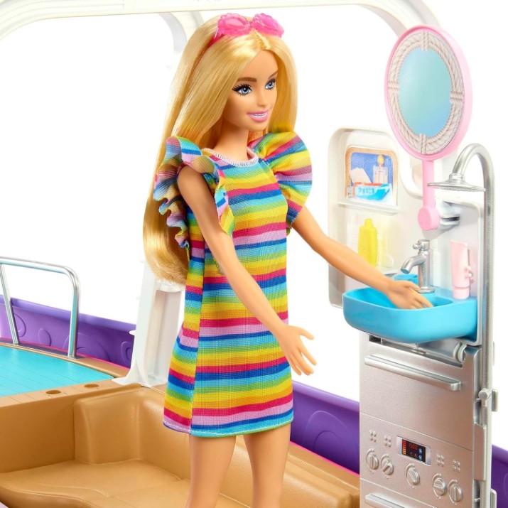 Păpușa Barbie Dream Boat 