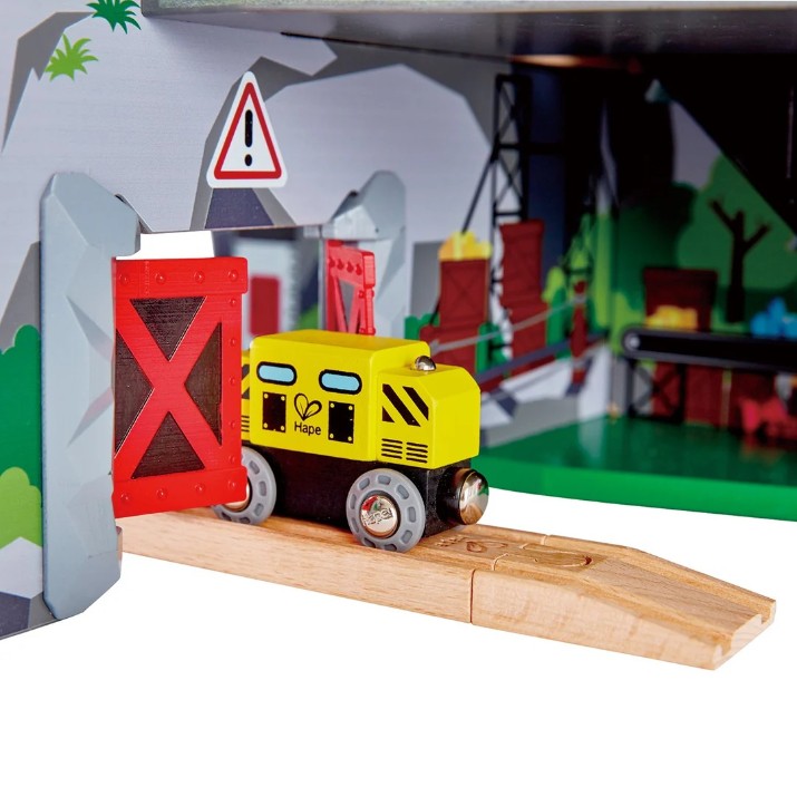 Детская игровая дорога Hape Mighty Mountain Mine (6943478018259)