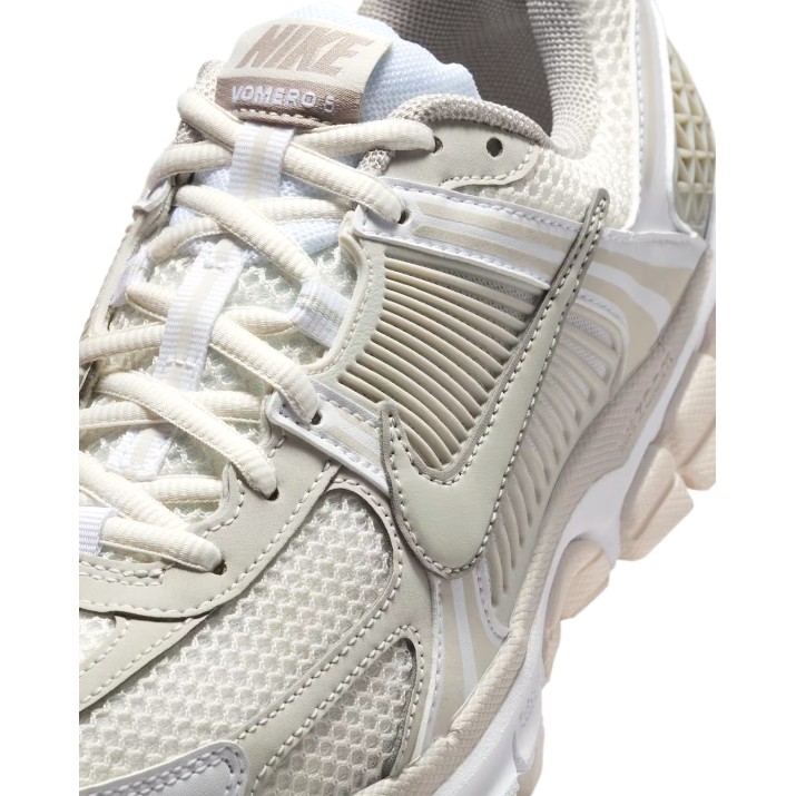 Кроссовки женские Nike W Zoom Vomero 5 White/Phantom/College Grey/Light Bone, s.39