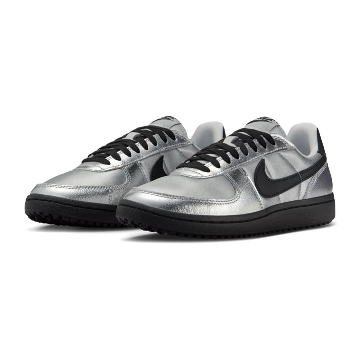Ghete pentru dame Nike Wmns Field General Metallic Silver/Photon Dust/White/Black, s.39