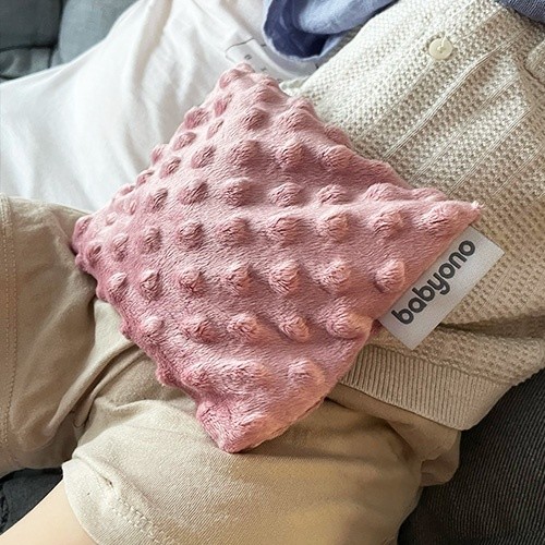 Детская подушка BabyOno Cherry Pink (0796/01)