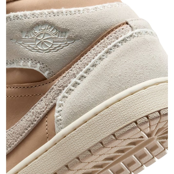 Ботинки женские Nike Air Jordan 1 Mid Se Hemp/Sail/Light Orewood Brown, s.36