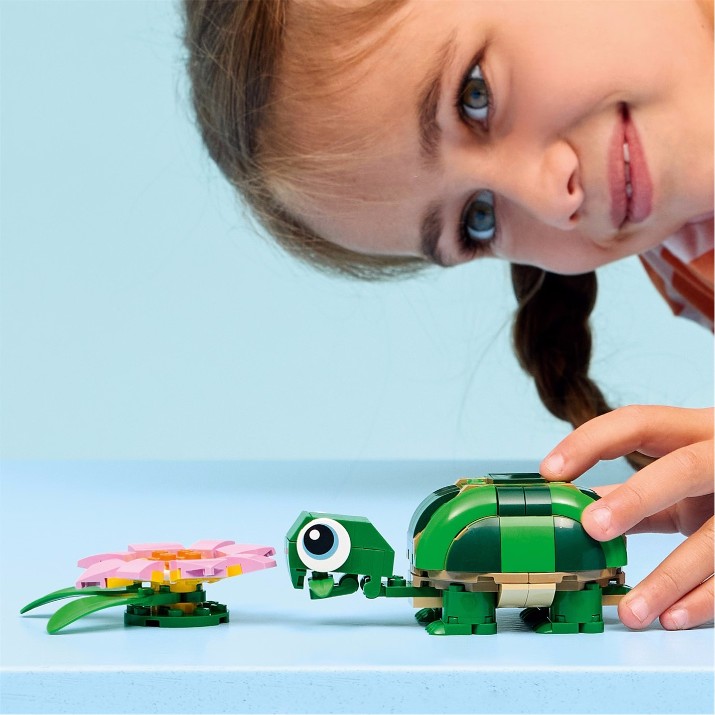 Конструктор Lego Creator: Turtle With A Waterlilly (31377)