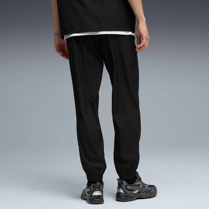 Pantaloni spotivi pentru bărbați Puma Pumatech Woven Cargo Puma Black, s.S