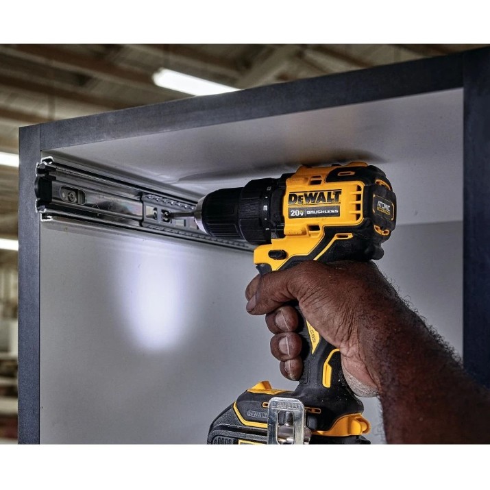 Шуруповерт DeWalt DCD708D1T