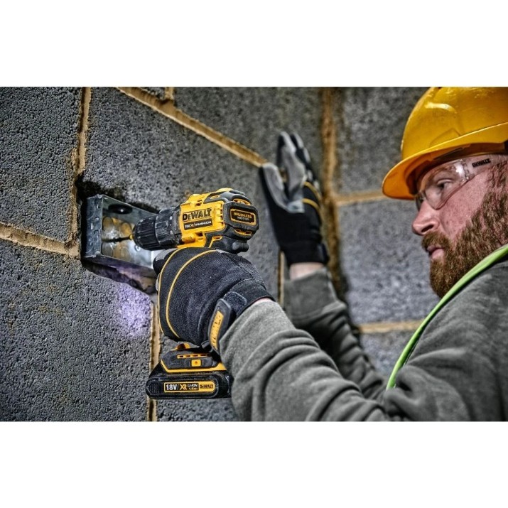 Шуруповерт DeWalt DCD708D1T
