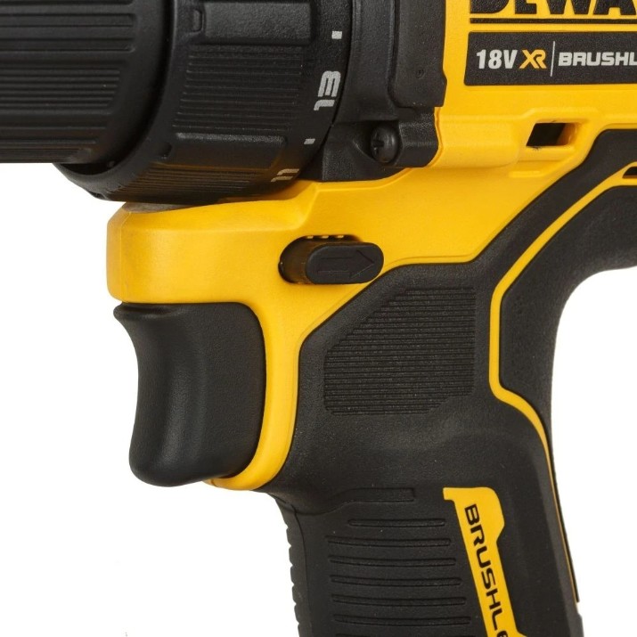 Шуруповерт DeWalt DCD708D1T