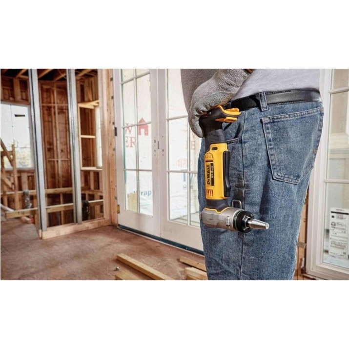 Masina pentru expandat tevi DeWalt DCE400NT