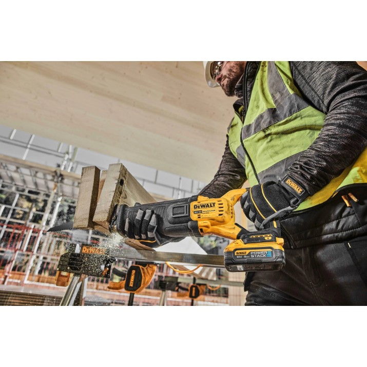 Fierăstrău sabie DeWalt DCS386H2T