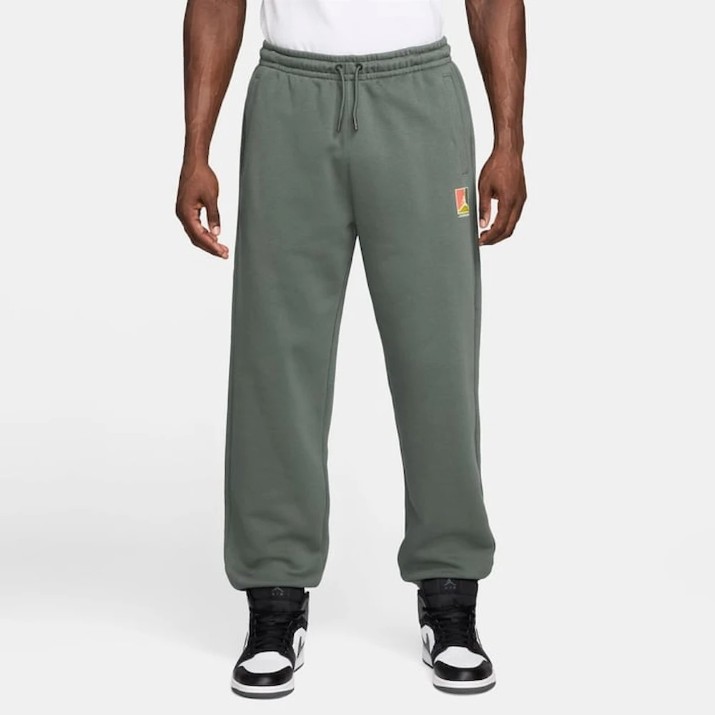 Pantaloni spotivi pentru bărbați Nike Jordan Brooklyn Fleece Vintage Lichen/Sail, s.M (HV0546351)
