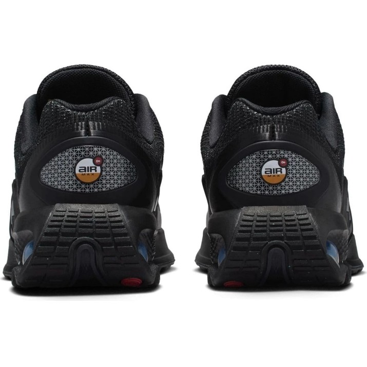 Adidași pentru bărbați Nike Air Max Dn Black/Metallic Dark Grey, s.43