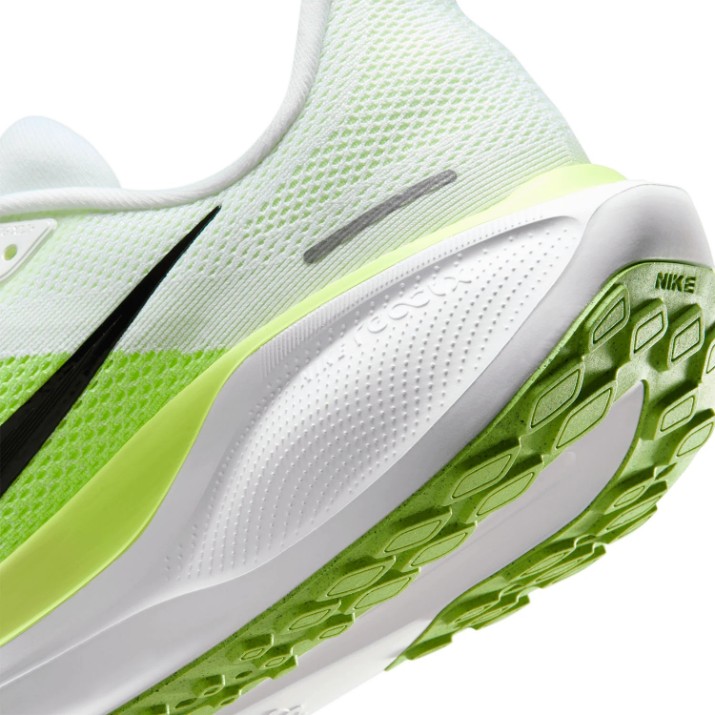 Adidași pentru bărbați Nike Pegasus 41 White/Volt Ice/Barely Volt/Black, s.44