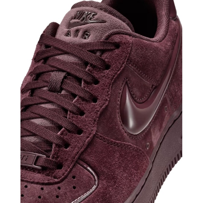 Кеды женские Nike Air Force 1 07 Burgundy Crush, s.38